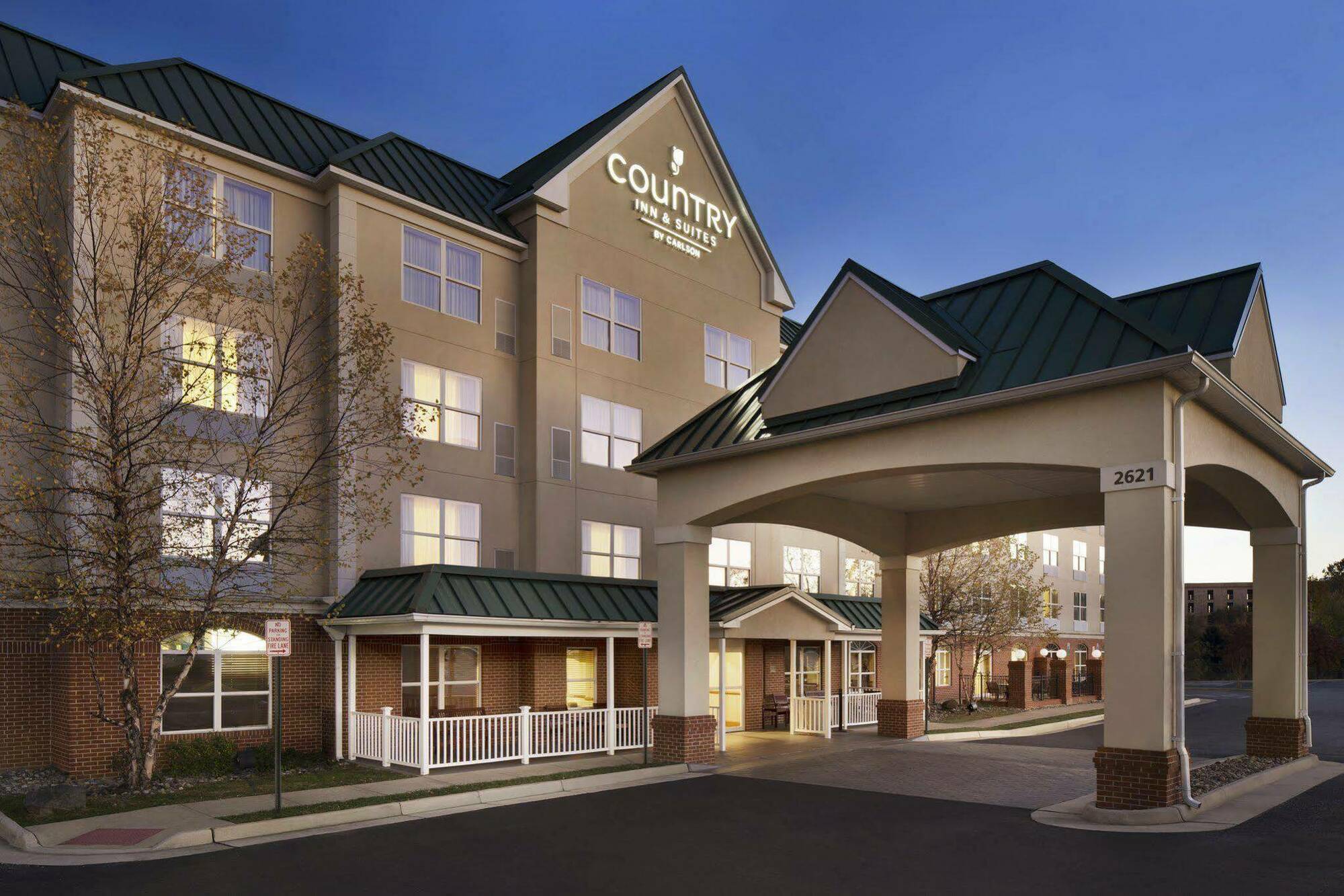 Spark By Hilton Woodbridge Exterior foto